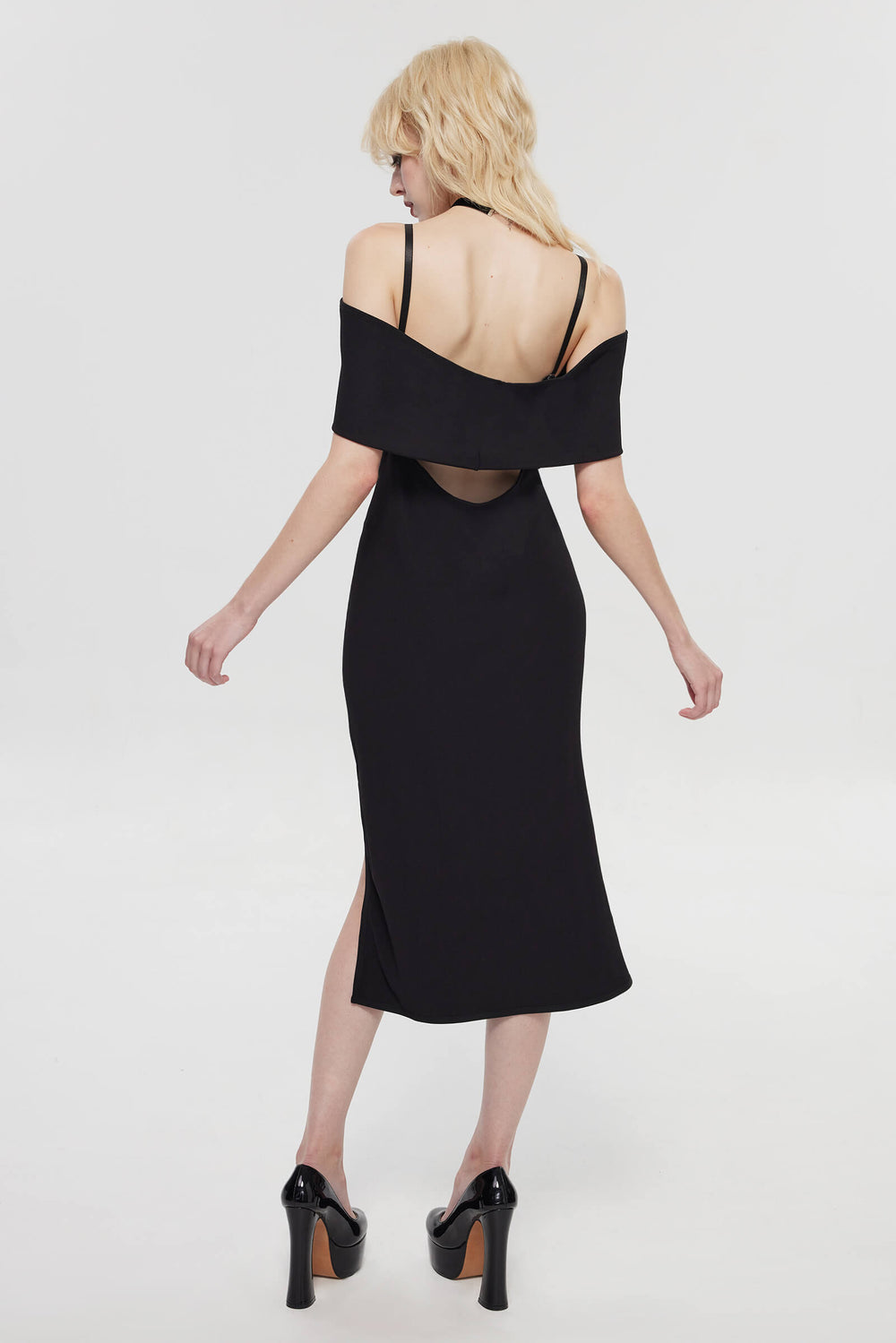 GothicOffShoulderBlackDress_5