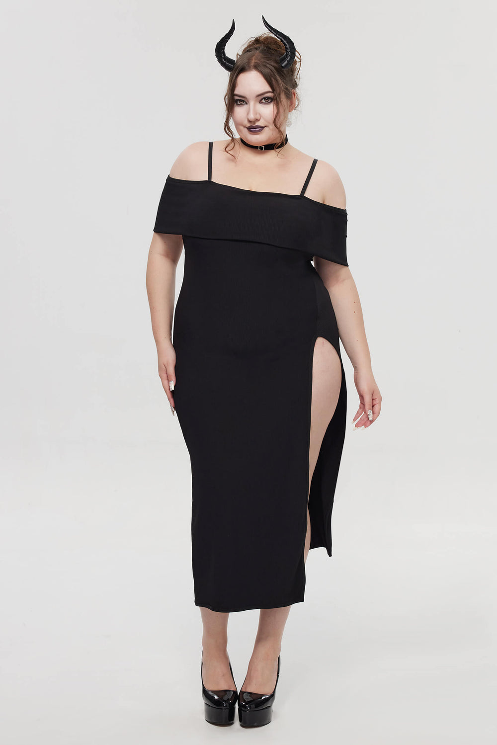 GothicOffShoulderBlackDress_6
